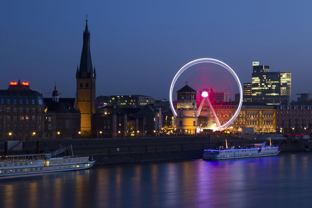 Riesenrad am Burgplatz Düsseldorf